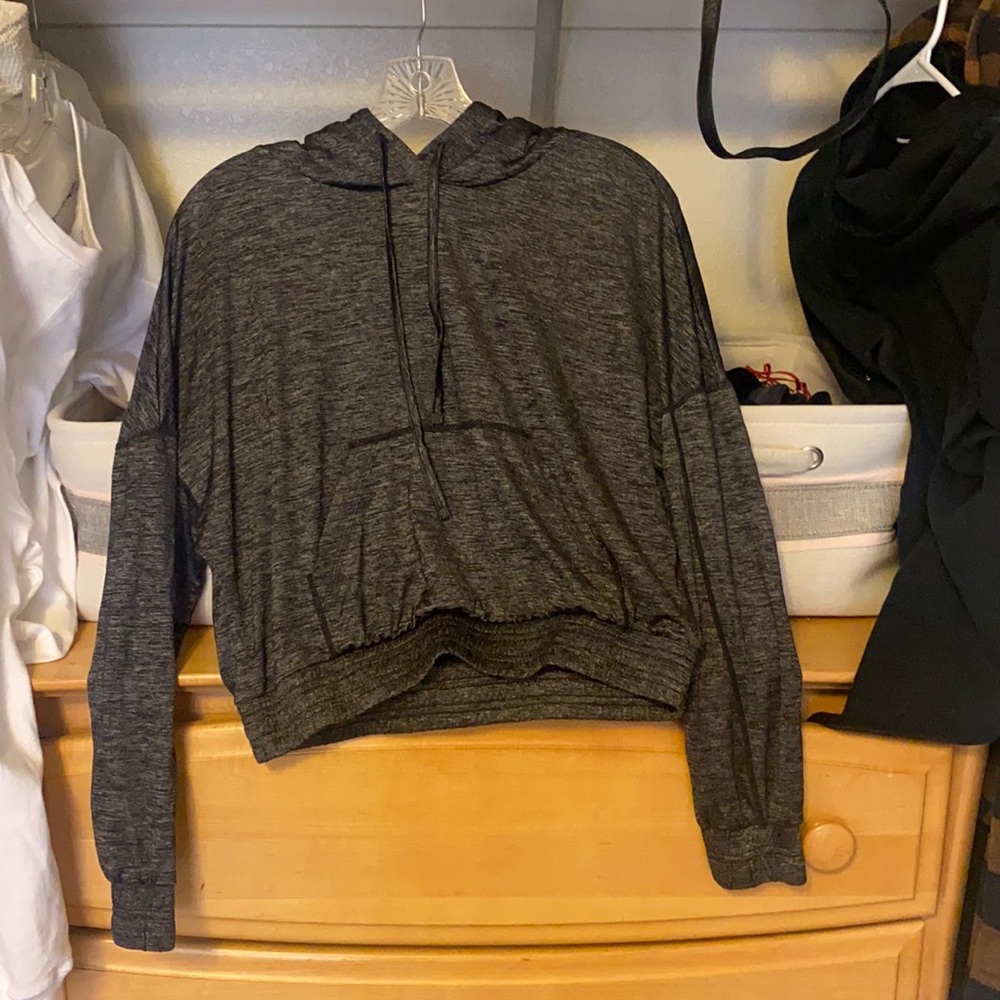 Fabletics active top
